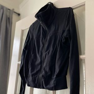 Lululemon black running sweater